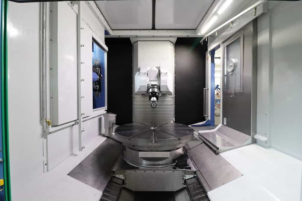 Горизонтальный обрабатывающий центр HMC 1300